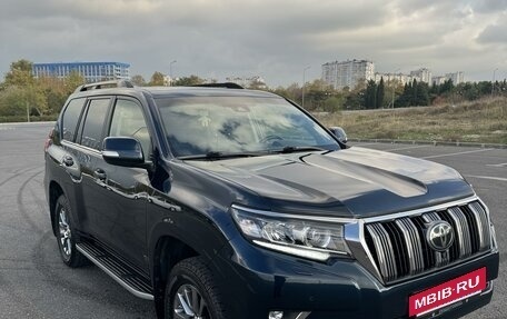 Toyota Land Cruiser Prado 150 рестайлинг 2, 2017 год, 5 450 000 рублей, 3 фотография