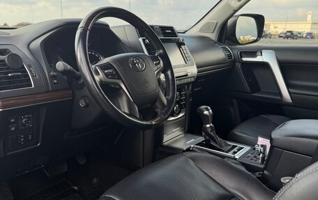 Toyota Land Cruiser Prado 150 рестайлинг 2, 2017 год, 5 450 000 рублей, 13 фотография