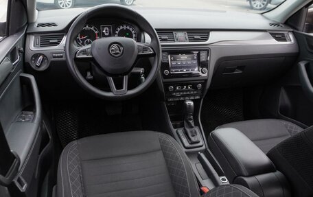 Skoda Rapid I, 2017 год, 1 399 000 рублей, 6 фотография