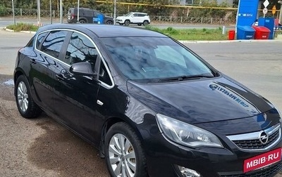 Opel Astra J, 2011 год, 800 000 рублей, 1 фотография