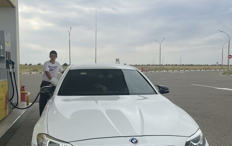 BMW 5 серия, 2014 год, 2 000 000 рублей, 2 фотография