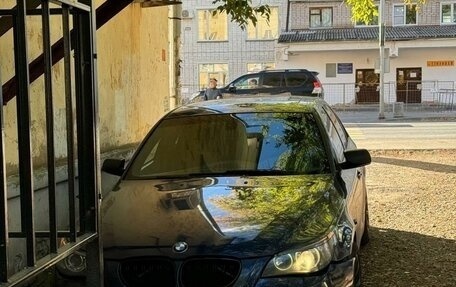 BMW 5 серия, 2004 год, 650 000 рублей, 2 фотография