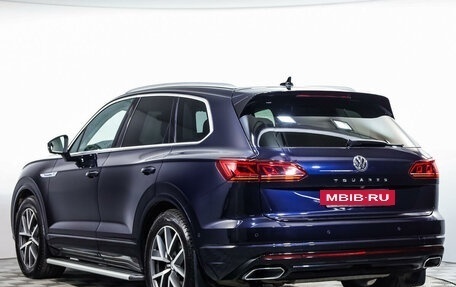 Volkswagen Touareg III, 2019 год, 5 890 000 рублей, 7 фотография