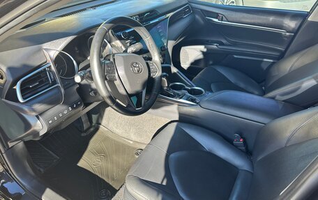 Toyota Camry, 2019 год, 3 350 000 рублей, 10 фотография