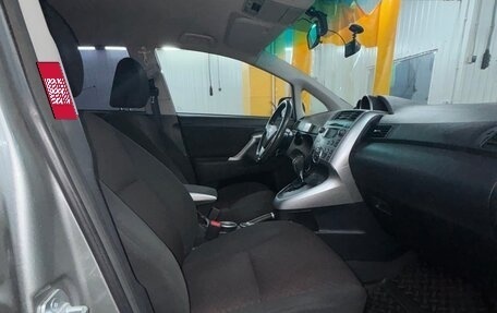 Toyota Verso I, 2011 год, 1 499 000 рублей, 8 фотография