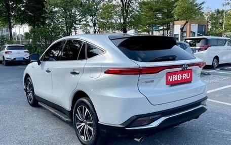 Toyota Harrier, 2023 год, 3 800 000 рублей, 6 фотография