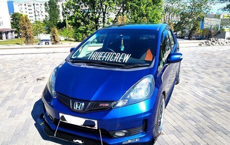 Honda Fit III, 2010 год, 1 050 000 рублей, 1 фотография