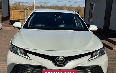 Toyota Camry, 2018 год, 2 880 000 рублей, 1 фотография