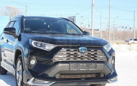 Toyota RAV4, 2019 год, 3 350 000 рублей, 27 фотография