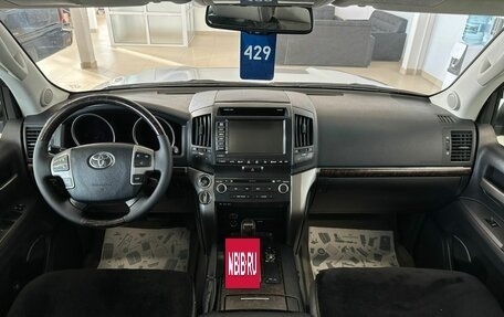 Toyota Land Cruiser 200, 2007 год, 3 699 000 рублей, 16 фотография