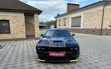 Dodge Challenger III рестайлинг 2, 2021 год, 10 000 000 рублей, 10 фотография