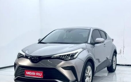 Toyota C-HR I рестайлинг, 2021 год, 2 088 000 рублей, 1 фотография