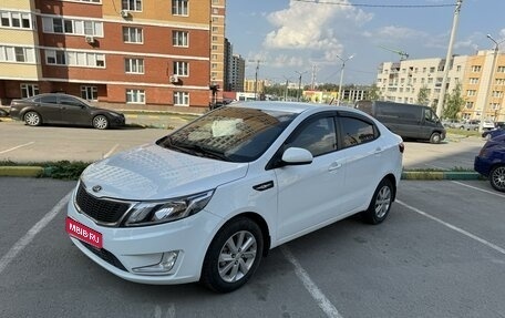 KIA Rio III рестайлинг, 2013 год, 780 000 рублей, 1 фотография