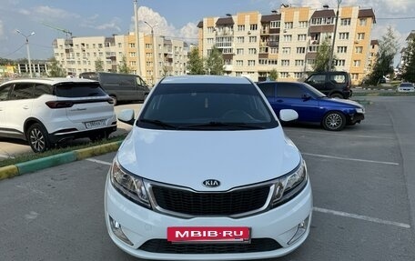 KIA Rio III рестайлинг, 2013 год, 780 000 рублей, 2 фотография