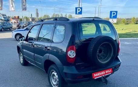 Chevrolet Niva I рестайлинг, 2016 год, 599 000 рублей, 5 фотография