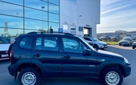 Chevrolet Niva I рестайлинг, 2016 год, 599 000 рублей, 8 фотография