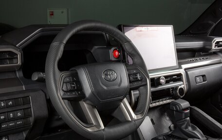 Toyota Tacoma, 2024 год, 10 989 000 рублей, 9 фотография