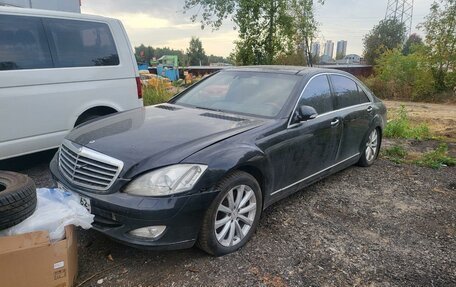 Mercedes-Benz S-Класс, 2006 год, 900 000 рублей, 1 фотография