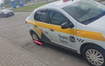 Renault Logan II, 2017 год, 600 000 рублей, 1 фотография