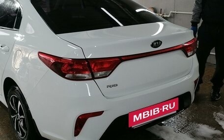 KIA Rio IV, 2018 год, 1 501 000 рублей, 3 фотография