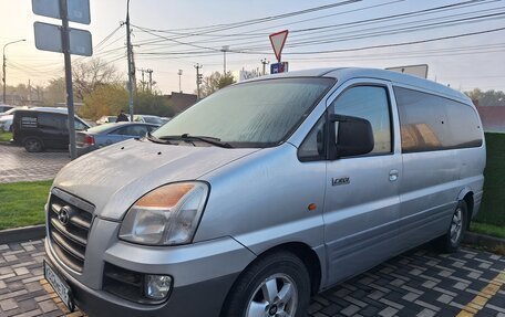 Hyundai Starex I рестайлинг, 2006 год, 950 000 рублей, 3 фотография