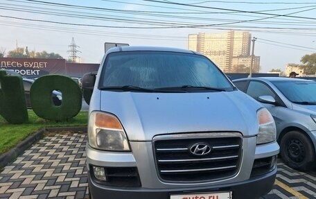 Hyundai Starex I рестайлинг, 2006 год, 950 000 рублей, 2 фотография