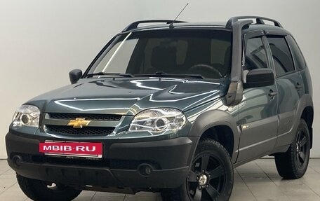 Chevrolet Niva I рестайлинг, 2015 год, 787 000 рублей, 2 фотография