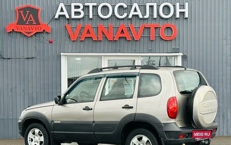 Chevrolet Niva I рестайлинг, 2016 год, 820 000 рублей, 7 фотография