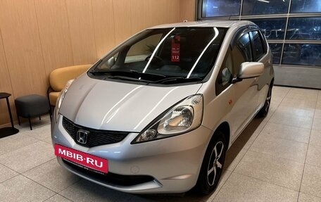 Honda Fit III, 2010 год, 835 000 рублей, 3 фотография