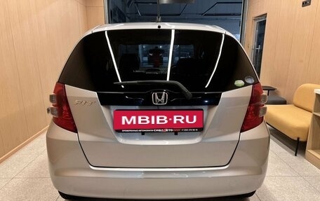 Honda Fit III, 2010 год, 835 000 рублей, 5 фотография