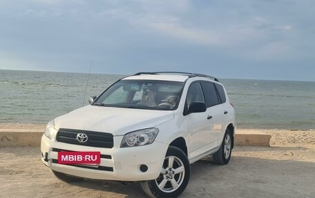 Toyota RAV4, 2005 год, 1 200 000 рублей, 2 фотография