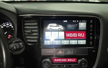 Mitsubishi Outlander III рестайлинг 3, 2020 год, 2 011 000 рублей, 9 фотография