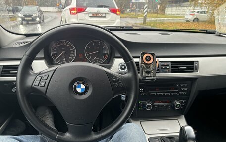 BMW 3 серия, 2011 год, 1 300 000 рублей, 5 фотография