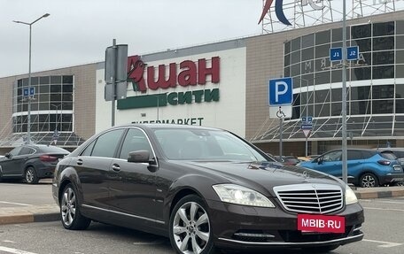 Mercedes-Benz S-Класс, 2011 год, 2 595 000 рублей, 2 фотография