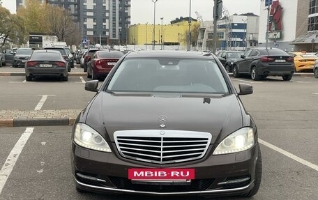 Mercedes-Benz S-Класс, 2011 год, 2 595 000 рублей, 3 фотография