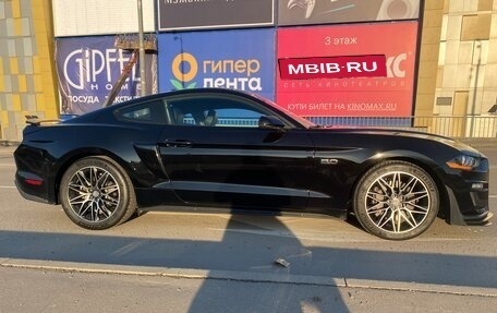 Ford Mustang VI рестайлинг, 2020 год, 4 600 000 рублей, 4 фотография