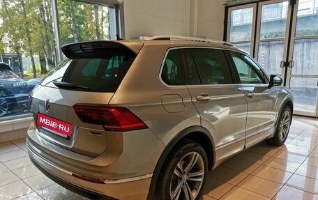 Volkswagen Tiguan II, 2020 год, 3 347 000 рублей, 4 фотография