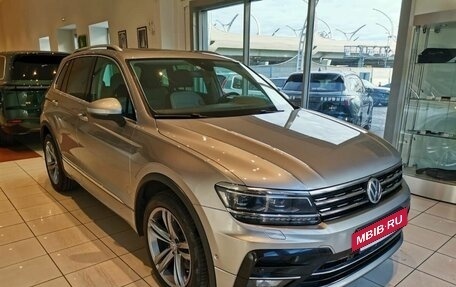 Volkswagen Tiguan II, 2020 год, 3 347 000 рублей, 3 фотография