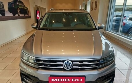 Volkswagen Tiguan II, 2020 год, 3 347 000 рублей, 2 фотография