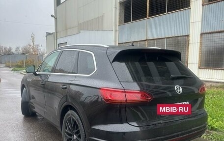 Volkswagen Touareg III, 2018 год, 5 190 000 рублей, 5 фотография