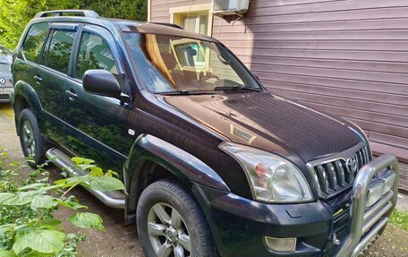 Toyota Land Cruiser Prado 120 рестайлинг, 2005 год, 1 750 000 рублей, 2 фотография