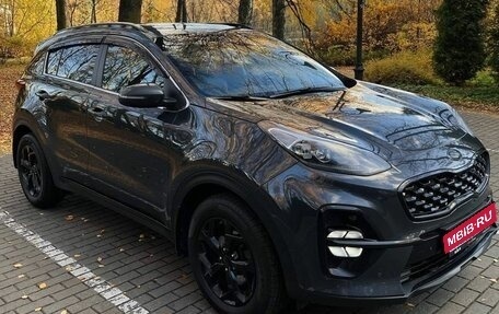 KIA Sportage IV рестайлинг, 2020 год, 2 330 000 рублей, 2 фотография