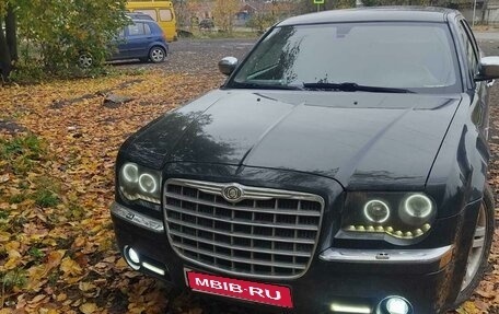 Chrysler 300C II, 2005 год, 850 000 рублей, 1 фотография