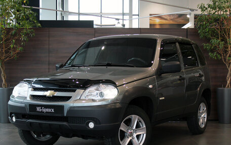 Chevrolet Niva I рестайлинг, 2013 год, 739 000 рублей, 1 фотография