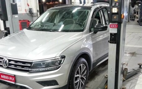 Volkswagen Tiguan II, 2019 год, 3 000 000 рублей, 1 фотография