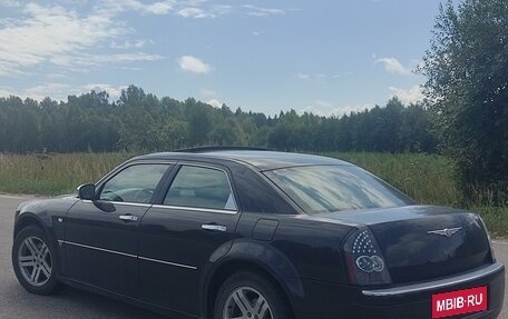 Chrysler 300C II, 2005 год, 850 000 рублей, 4 фотография