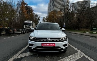 Volkswagen Tiguan II, 2019 год, 4 100 000 рублей, 1 фотография