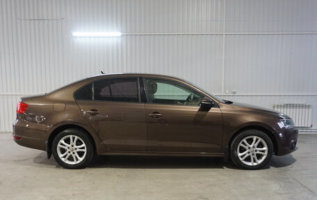 Volkswagen Jetta VI, 2011 год, 1 000 000 рублей, 2 фотография