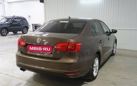 Volkswagen Jetta VI, 2011 год, 1 000 000 рублей, 3 фотография