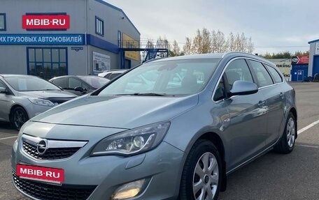 Opel Astra J, 2011 год, 760 000 рублей, 5 фотография